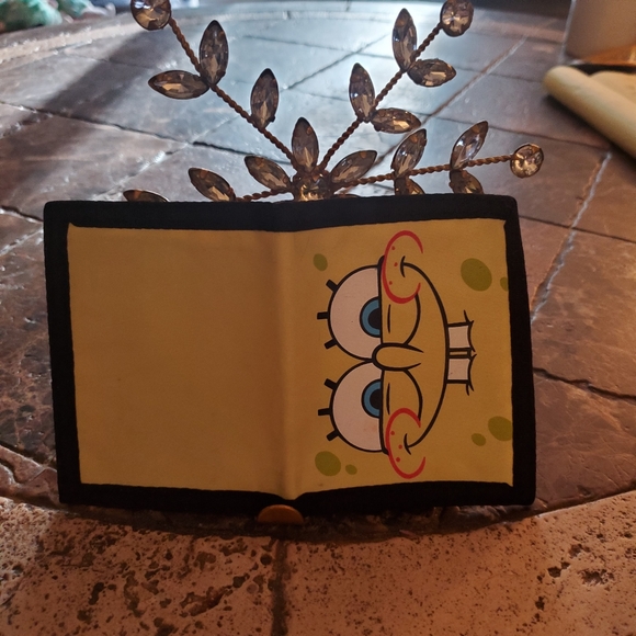 Global Design Concepts Spongebob SquarePants Yellow and black  Wallet NWOT - Picture 5 of 5